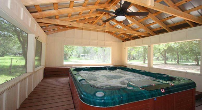 Pecan Cabin Fredericksburg Luaran gambar